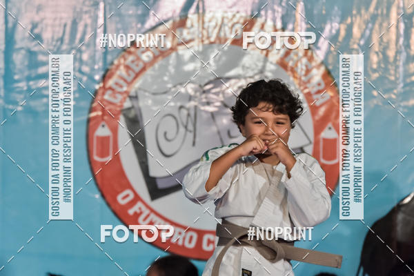 Buy your photos of the eventApresenta��o de Capoeira e Ju Jitsu 2019 on Fotop