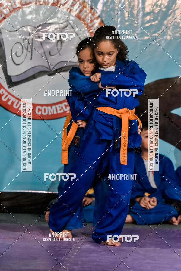 Buy your photos of the eventApresenta��o de Capoeira e Ju Jitsu 2019 on Fotop