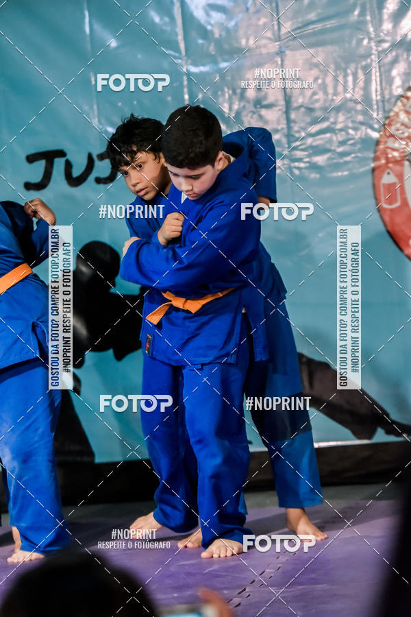 Buy your photos of the eventApresenta��o de Capoeira e Ju Jitsu 2019 on Fotop