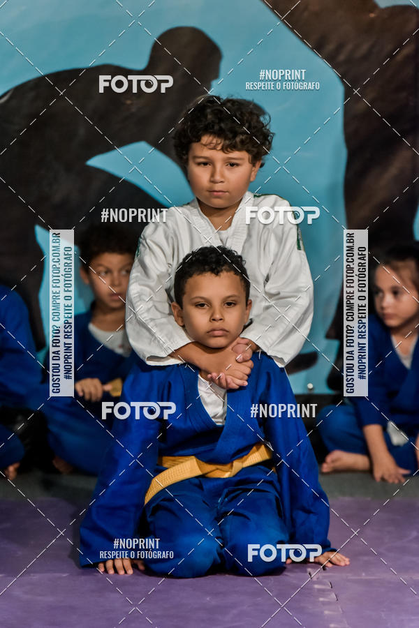 Buy your photos of the eventApresenta��o de Capoeira e Ju Jitsu 2019 on Fotop