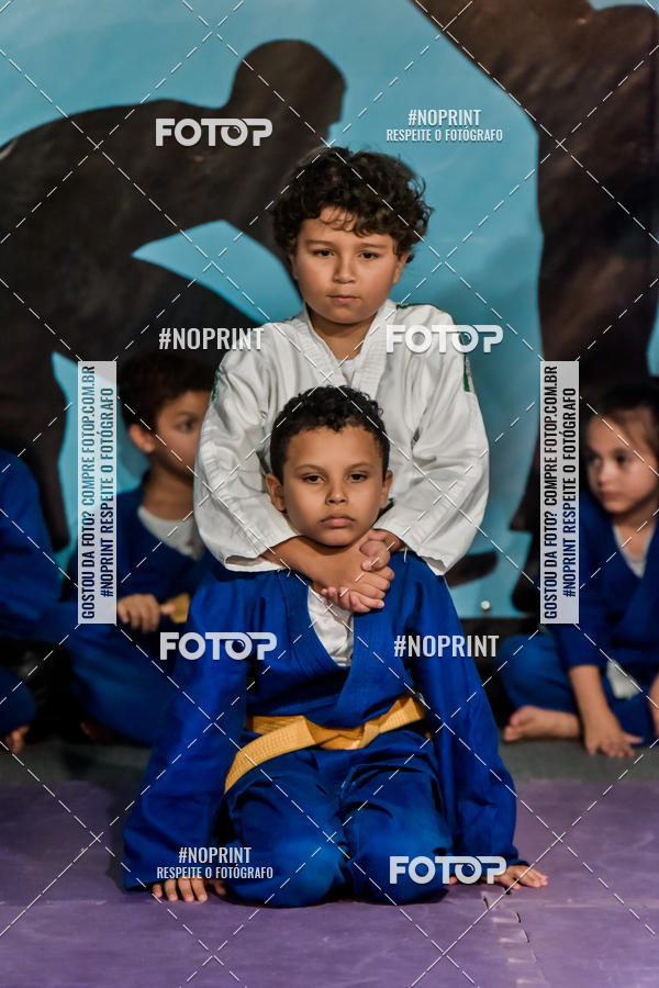 Buy your photos of the eventApresenta��o de Capoeira e Ju Jitsu 2019 on Fotop