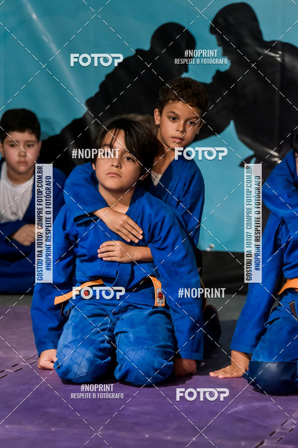 Buy your photos of the eventApresenta��o de Capoeira e Ju Jitsu 2019 on Fotop