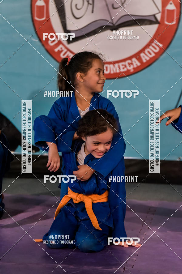 Buy your photos of the eventApresenta��o de Capoeira e Ju Jitsu 2019 on Fotop