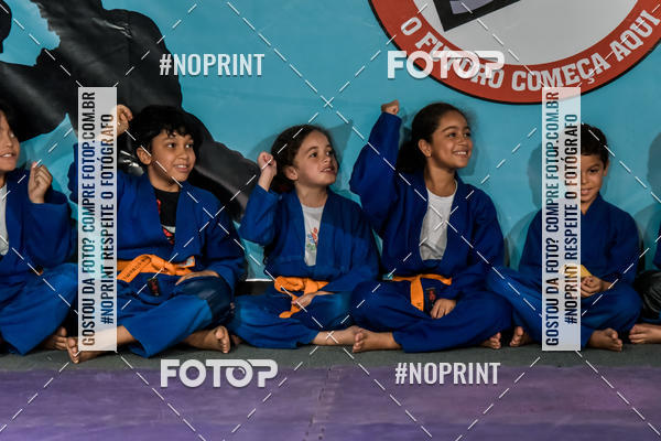 Buy your photos of the eventApresenta��o de Capoeira e Ju Jitsu 2019 on Fotop