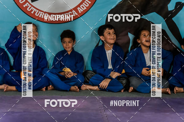 Buy your photos of the eventApresenta��o de Capoeira e Ju Jitsu 2019 on Fotop