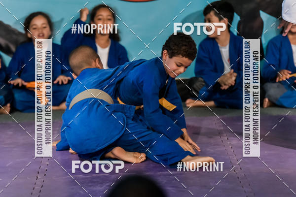 Buy your photos of the eventApresenta��o de Capoeira e Ju Jitsu 2019 on Fotop