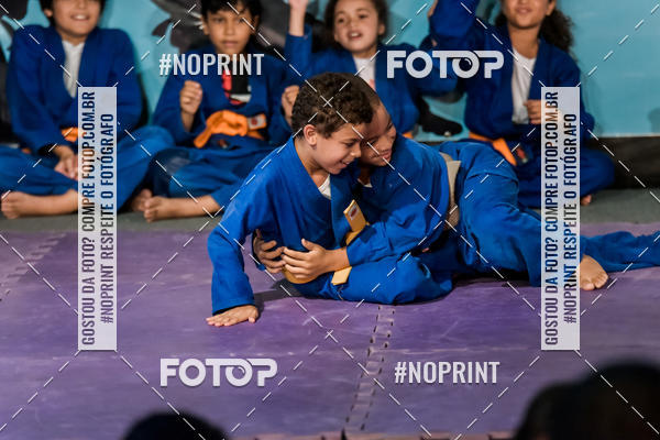 Buy your photos of the eventApresenta��o de Capoeira e Ju Jitsu 2019 on Fotop