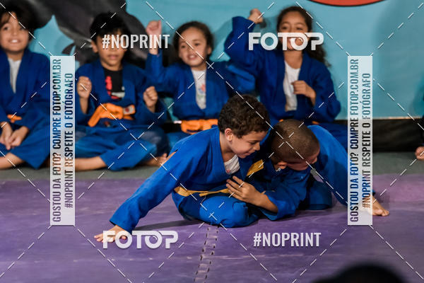 Buy your photos of the eventApresenta��o de Capoeira e Ju Jitsu 2019 on Fotop