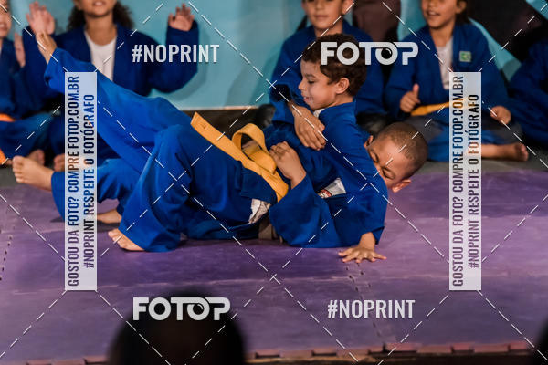Buy your photos of the eventApresenta��o de Capoeira e Ju Jitsu 2019 on Fotop
