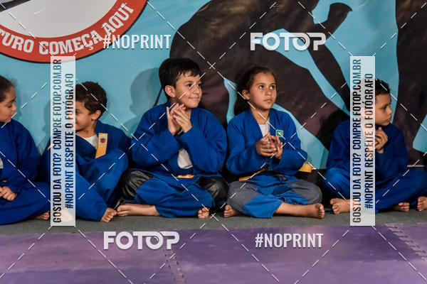 Buy your photos of the eventApresenta��o de Capoeira e Ju Jitsu 2019 on Fotop