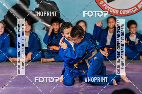 Buy your photos of the eventApresenta��o de Capoeira e Ju Jitsu 2019 on Fotop
