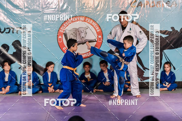 Buy your photos of the eventApresenta��o de Capoeira e Ju Jitsu 2019 on Fotop