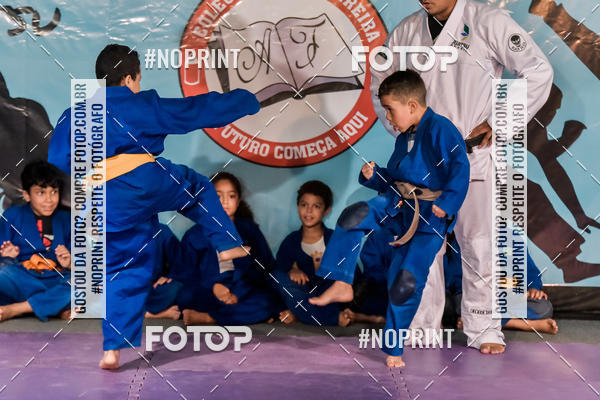 Buy your photos of the eventApresenta��o de Capoeira e Ju Jitsu 2019 on Fotop