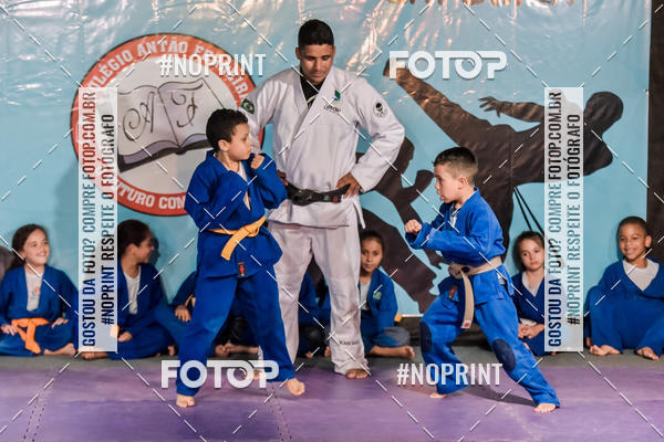 Buy your photos of the eventApresenta��o de Capoeira e Ju Jitsu 2019 on Fotop