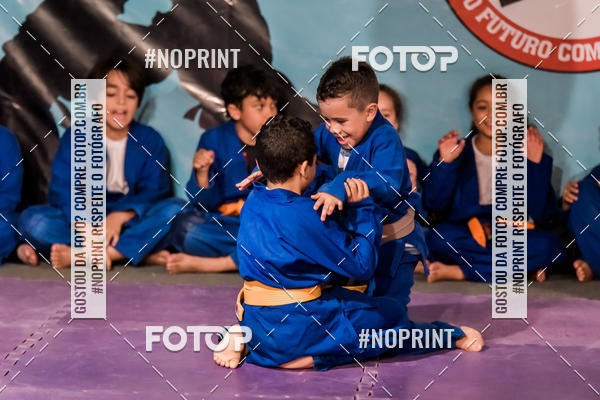 Buy your photos of the eventApresenta��o de Capoeira e Ju Jitsu 2019 on Fotop