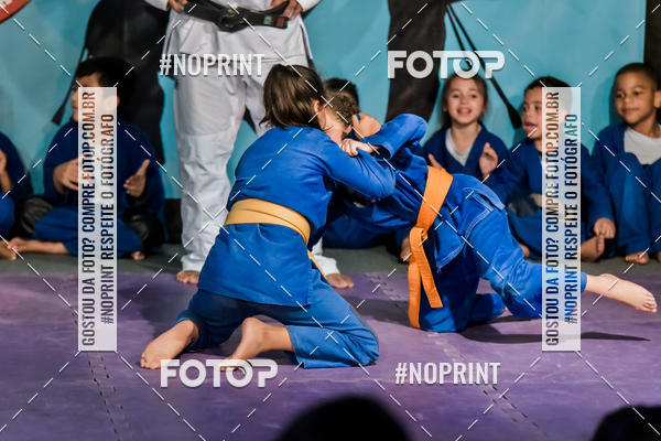 Buy your photos of the eventApresenta��o de Capoeira e Ju Jitsu 2019 on Fotop