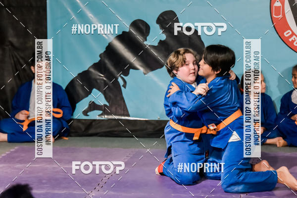 Buy your photos of the eventApresenta��o de Capoeira e Ju Jitsu 2019 on Fotop