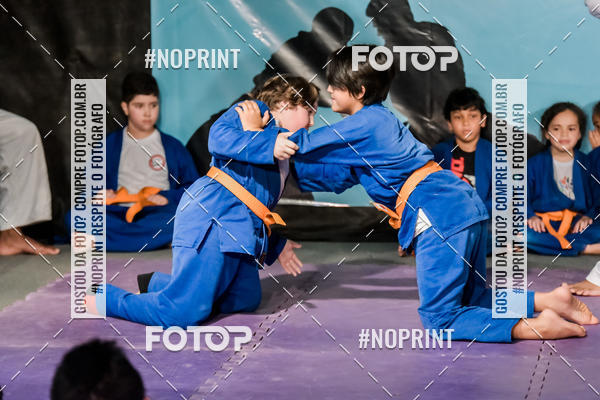 Buy your photos of the eventApresenta��o de Capoeira e Ju Jitsu 2019 on Fotop