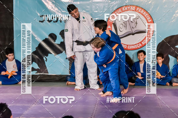 Buy your photos of the eventApresenta��o de Capoeira e Ju Jitsu 2019 on Fotop