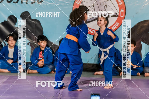 Buy your photos of the eventApresenta��o de Capoeira e Ju Jitsu 2019 on Fotop