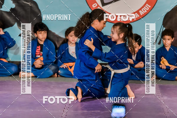 Buy your photos of the eventApresenta��o de Capoeira e Ju Jitsu 2019 on Fotop