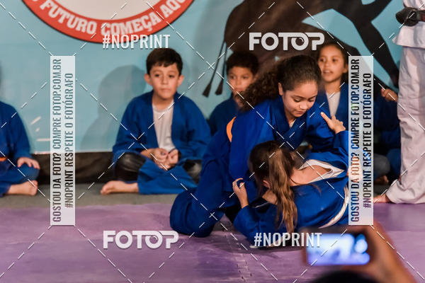 Buy your photos of the eventApresenta��o de Capoeira e Ju Jitsu 2019 on Fotop