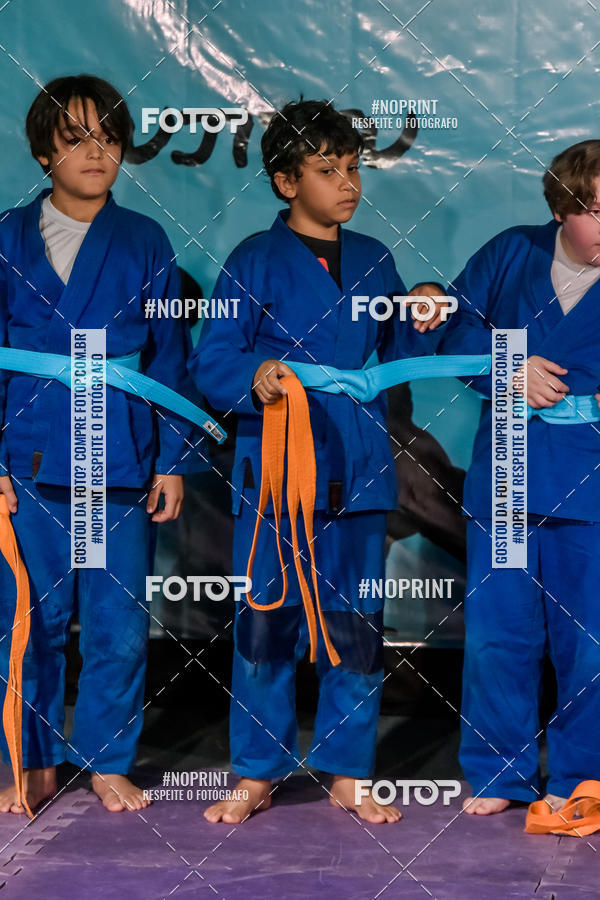 Buy your photos of the eventApresenta��o de Capoeira e Ju Jitsu 2019 on Fotop