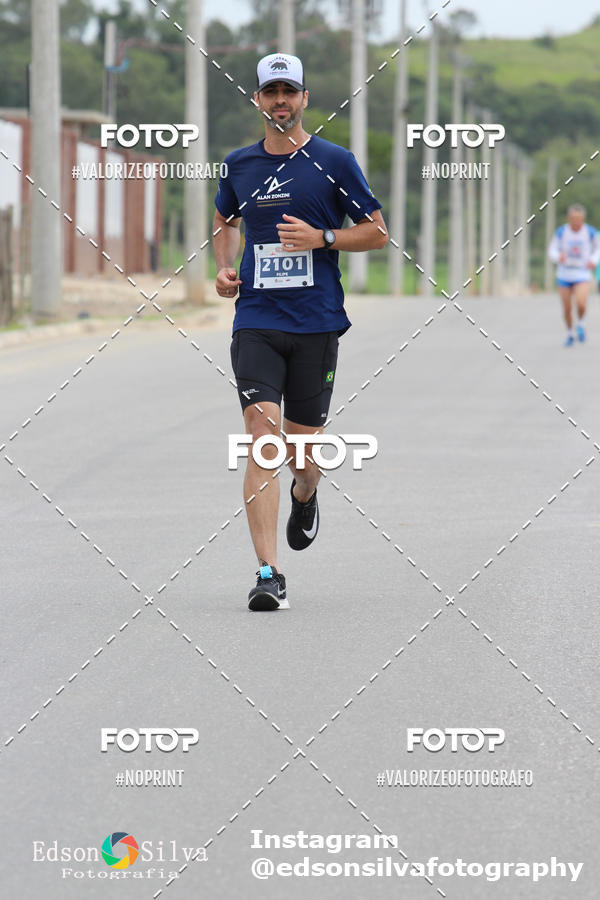 Buy your photos of the eventMEIA MARATONA DE JACARE  on Fotop