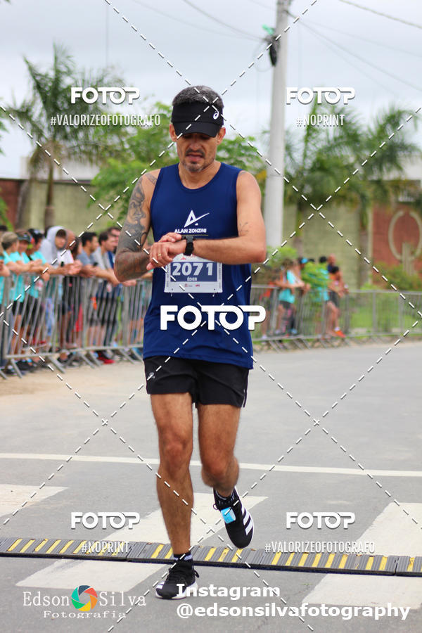 Buy your photos of the eventMEIA MARATONA DE JACARE  on Fotop
