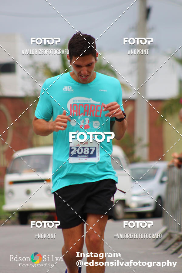 Buy your photos of the eventMEIA MARATONA DE JACARE  on Fotop