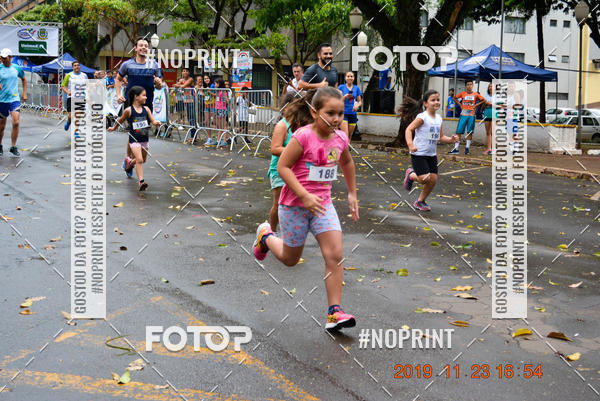 Buy your photos of the eventCircuito de corrida fecam integrado night run on Fotop
