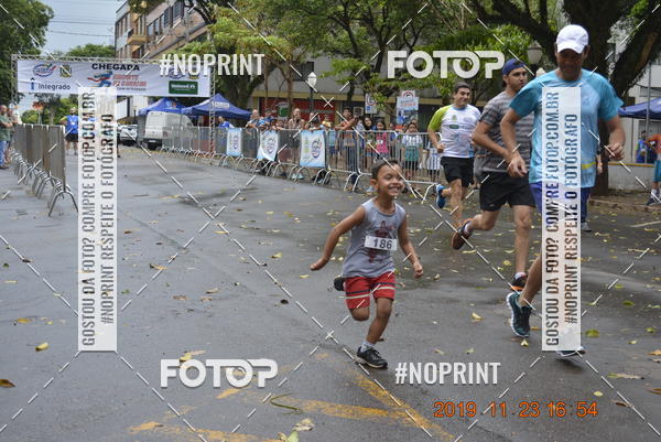 Achetez vos photos de l'vnementCircuito de corrida fecam integrado night run sur Fotop