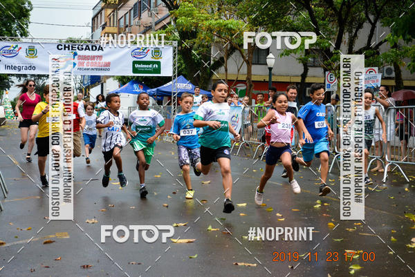 Achetez vos photos de l'vnementCircuito de corrida fecam integrado night run sur Fotop