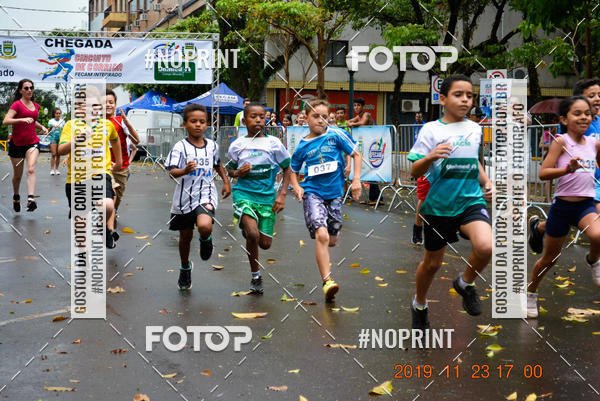 Achetez vos photos de l'vnementCircuito de corrida fecam integrado night run sur Fotop