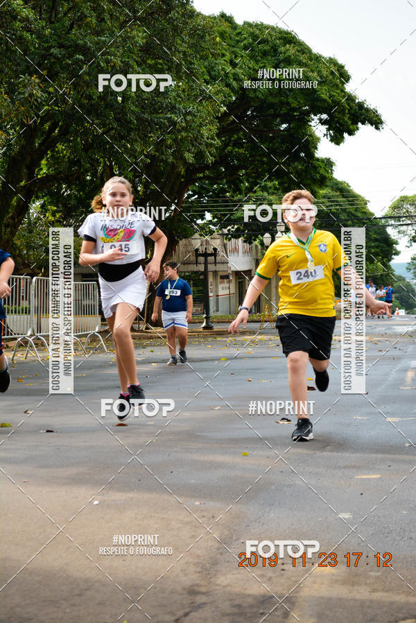 Achetez vos photos de l'vnementCircuito de corrida fecam integrado night run sur Fotop