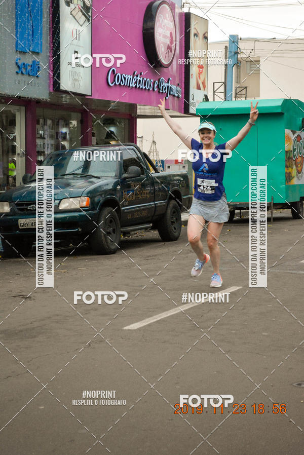 Compre as suas fotos do eventoCircuito de corrida fecam integrado night run no Fotop