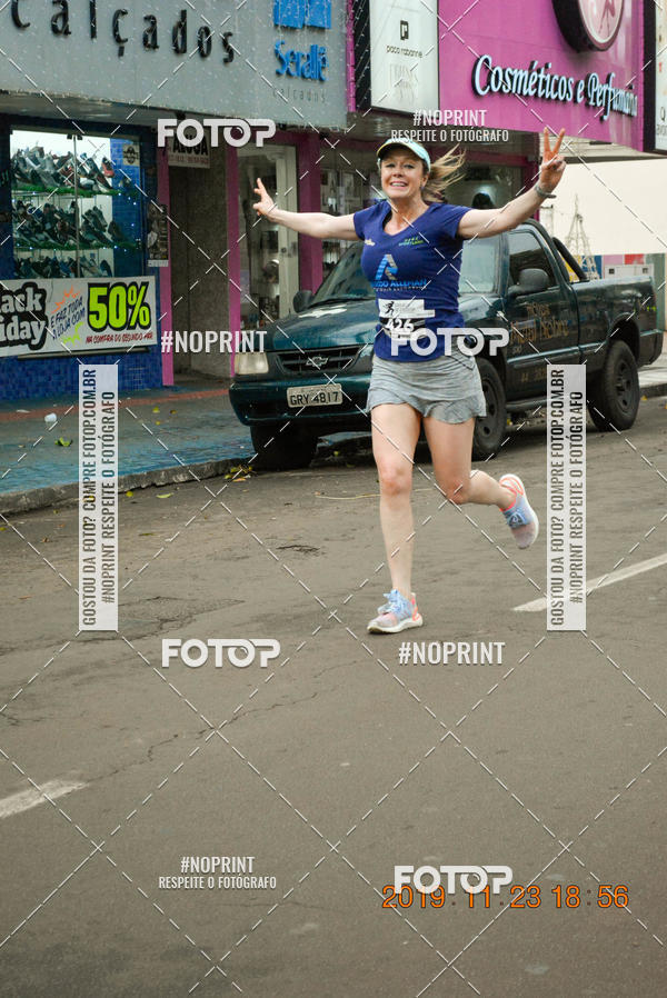 Compre as suas fotos do eventoCircuito de corrida fecam integrado night run no Fotop