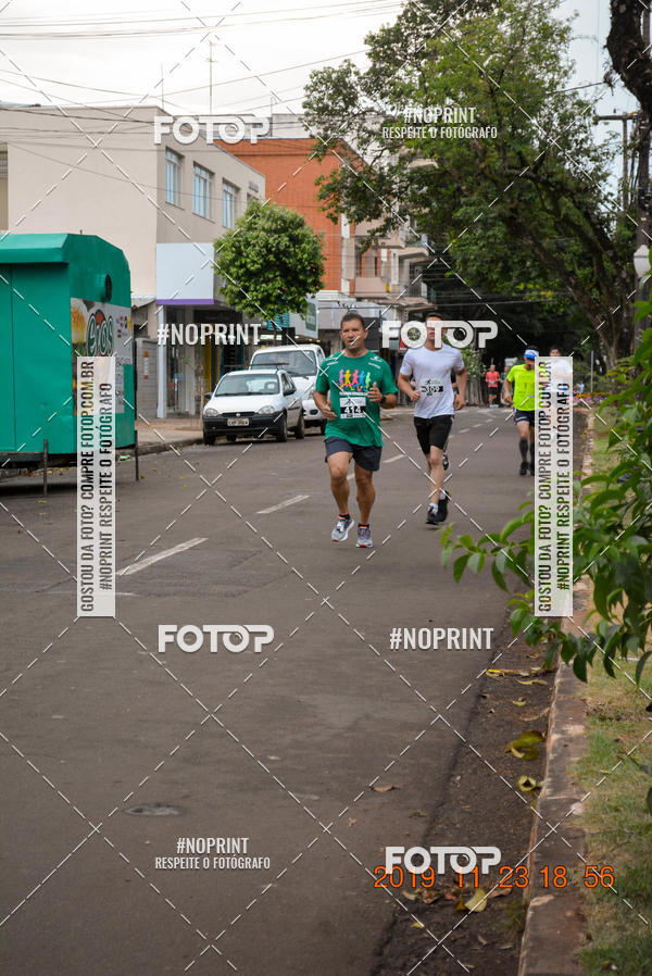 Compre as suas fotos do eventoCircuito de corrida fecam integrado night run no Fotop