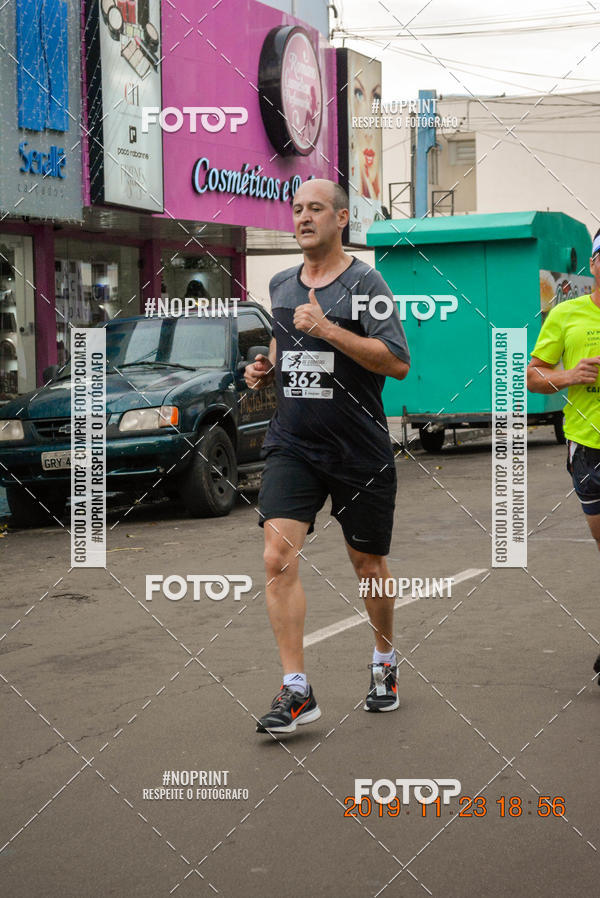 Compre as suas fotos do eventoCircuito de corrida fecam integrado night run no Fotop