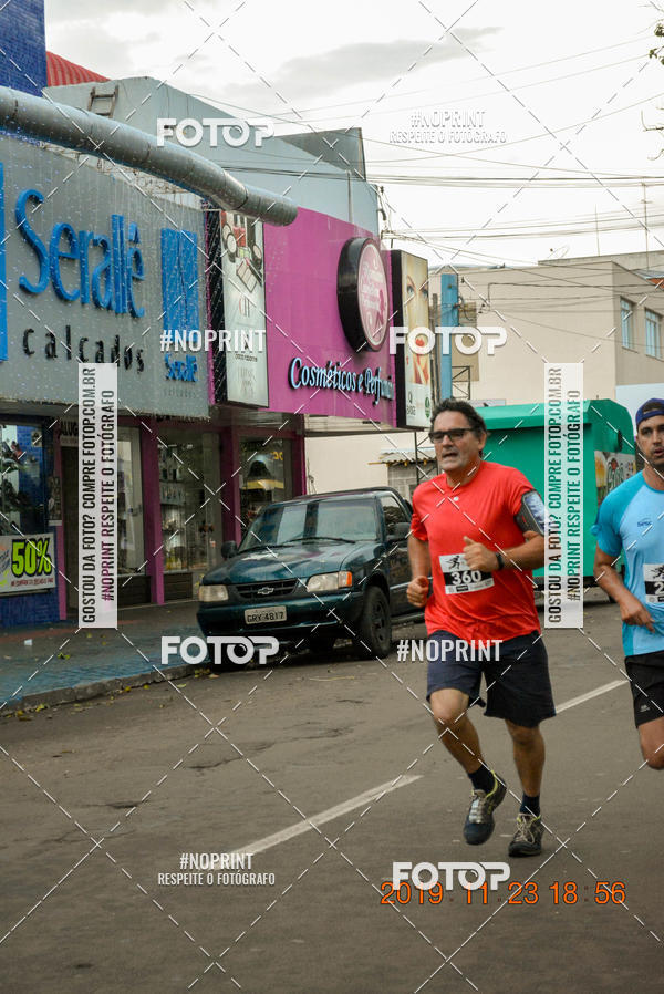 Compre as suas fotos do eventoCircuito de corrida fecam integrado night run no Fotop