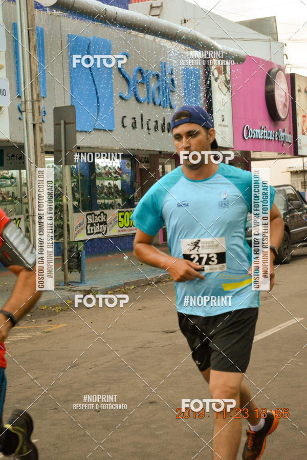 Compre as suas fotos do eventoCircuito de corrida fecam integrado night run no Fotop