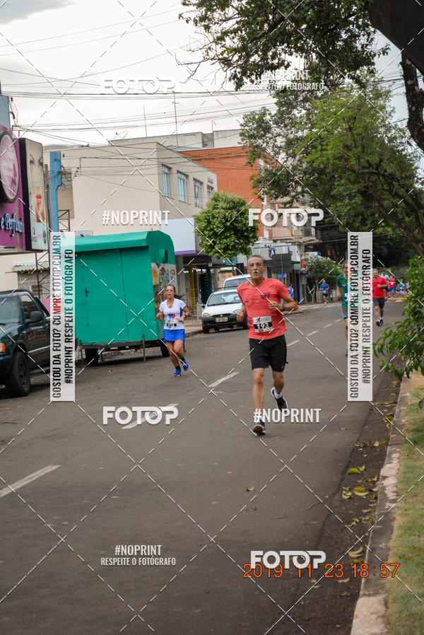 Compre as suas fotos do eventoCircuito de corrida fecam integrado night run no Fotop