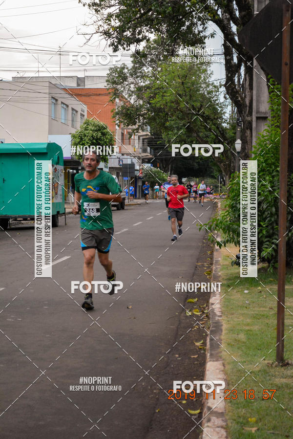 Compre as suas fotos do eventoCircuito de corrida fecam integrado night run no Fotop