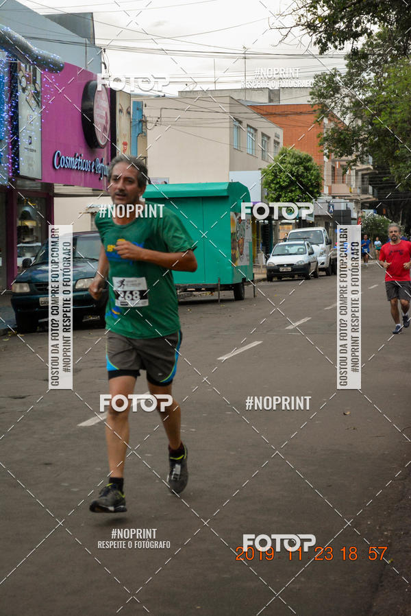 Compre as suas fotos do eventoCircuito de corrida fecam integrado night run no Fotop