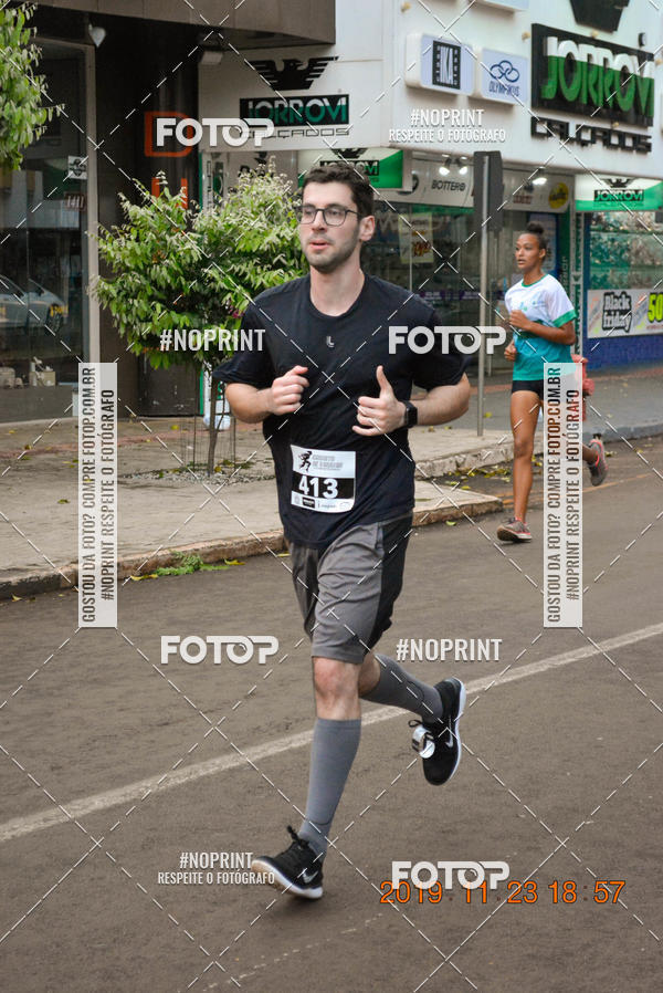Compre as suas fotos do eventoCircuito de corrida fecam integrado night run no Fotop