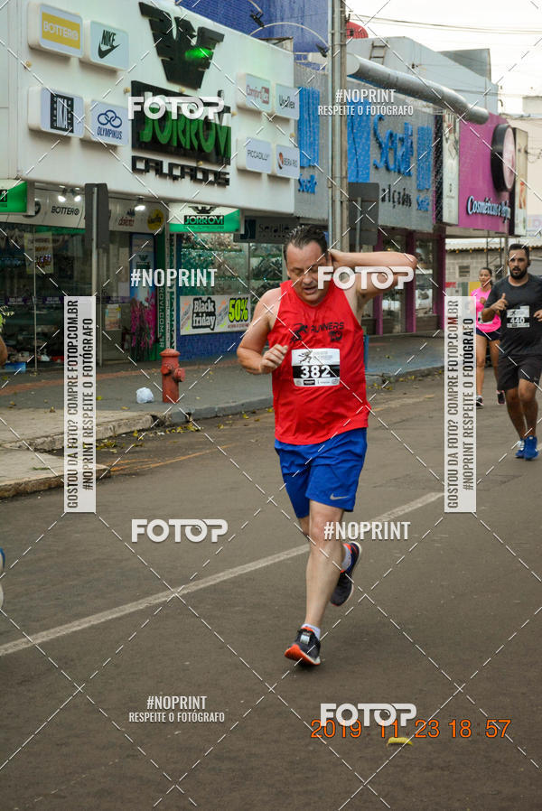 Compra tus fotos del eventoCircuito de corrida fecam integrado night run En Fotop