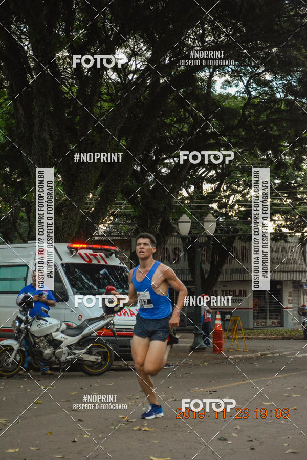 Compre suas fotos do eventoCircuito de corrida fecam integrado night run no Fotop