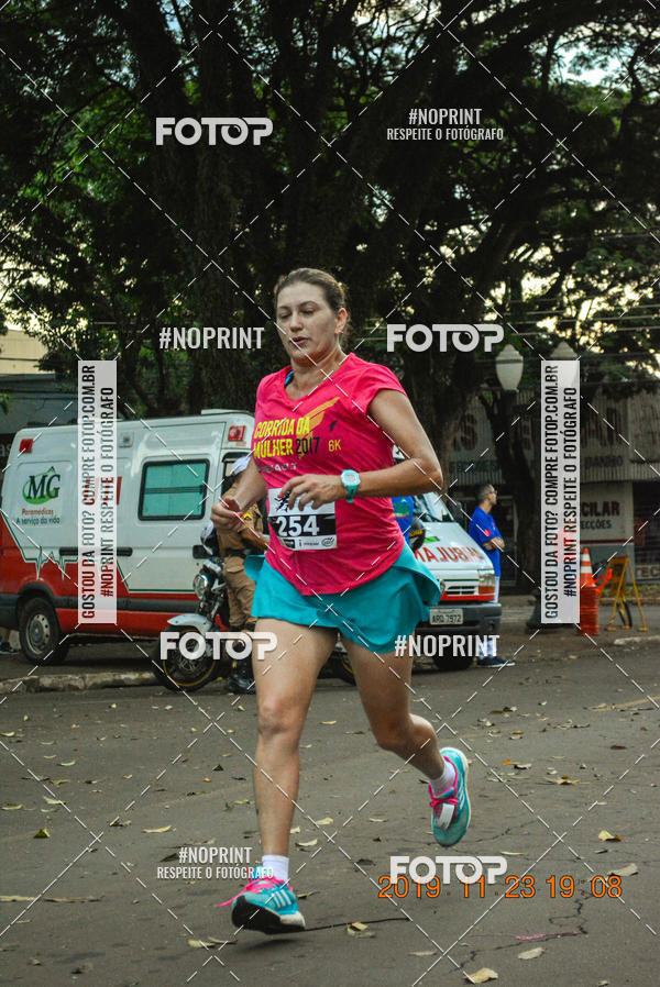 Compre as suas fotos do eventoCircuito de corrida fecam integrado night run no Fotop