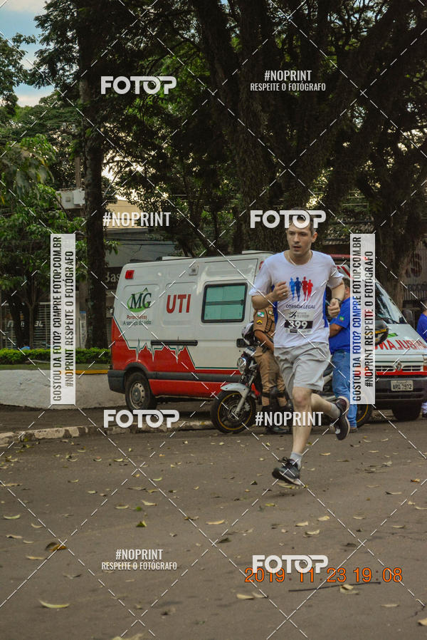 Compre as suas fotos do eventoCircuito de corrida fecam integrado night run no Fotop