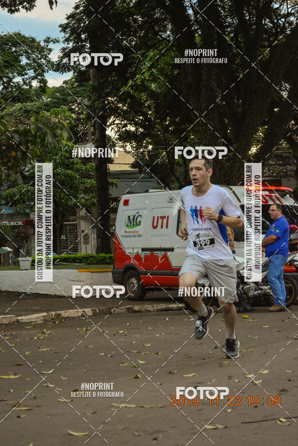 Compre as suas fotos do eventoCircuito de corrida fecam integrado night run no Fotop